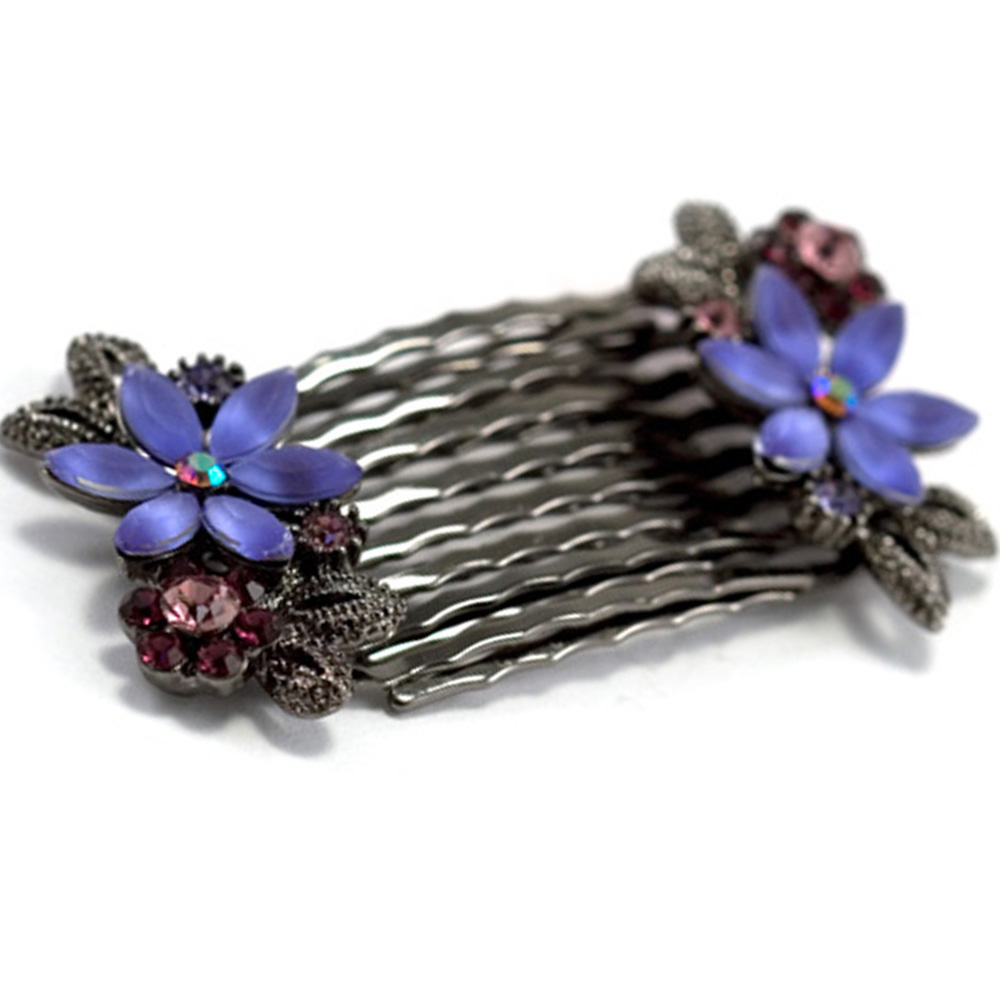 Hand Made Hair Jewelry Pair combs swarovski crystal flower pattern, Puple