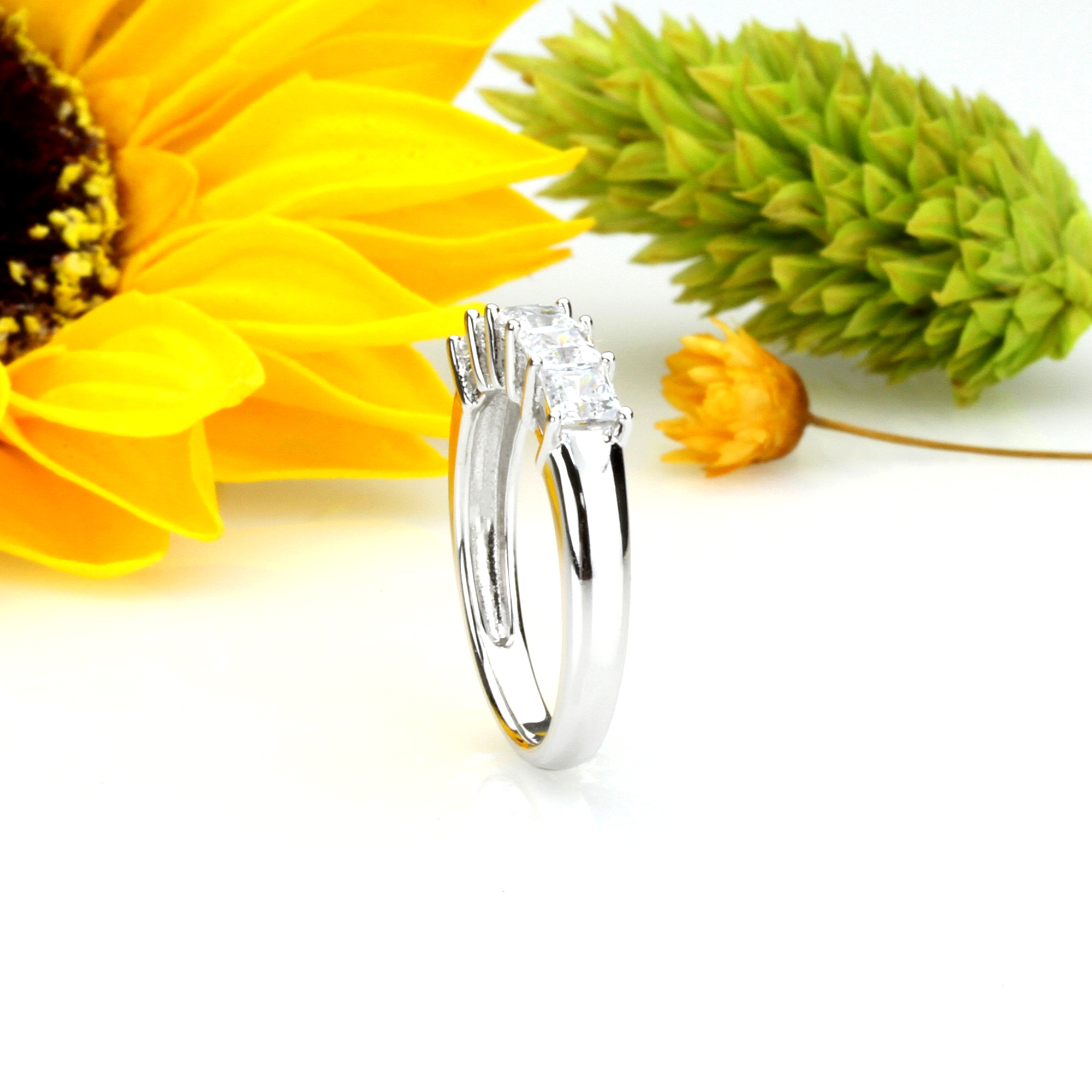 4mm Rhodium Plated Silver Wedding Ring Princess CZ Five Stone Band size7
