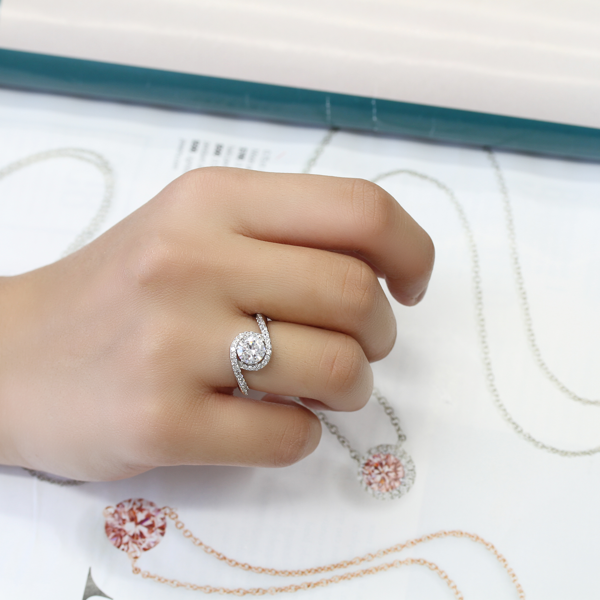 Women Sterling Silver Wedding Ring 1ct Round CZ Swirl Solitaire Engagement Ring